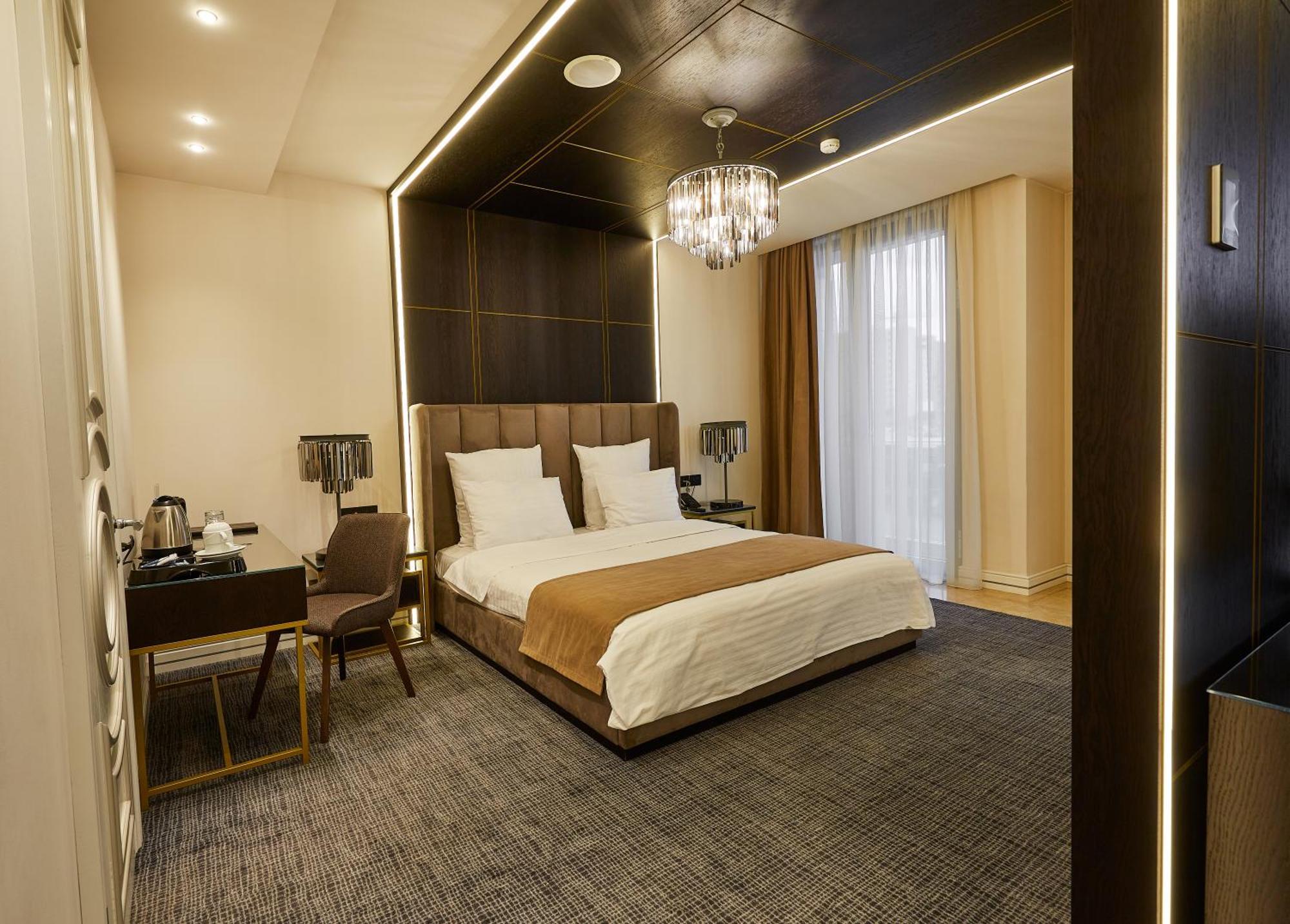 Aghababyan'S Hotel Ереван Екстериор снимка A room at the hotel