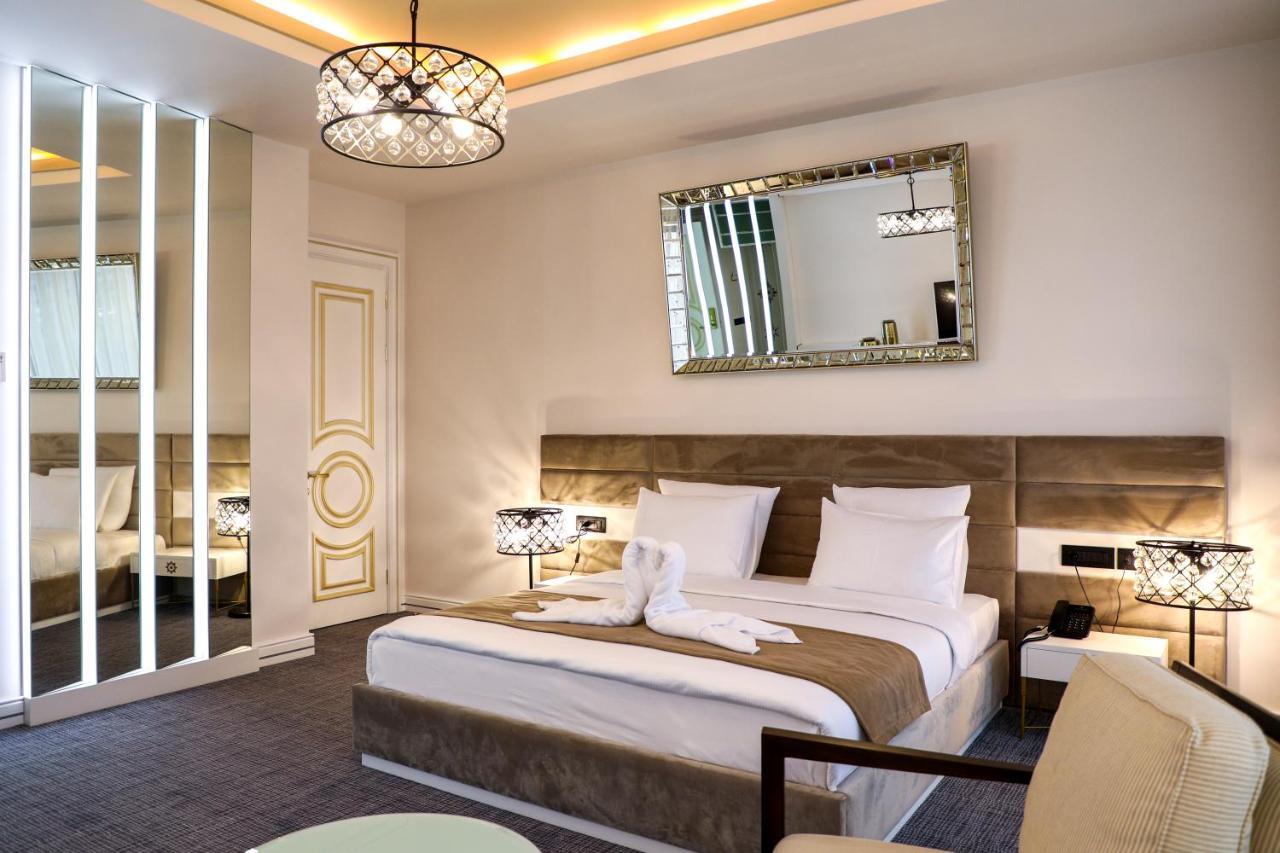 Aghababyan'S Hotel Ереван Екстериор снимка A bedroom at the hotel