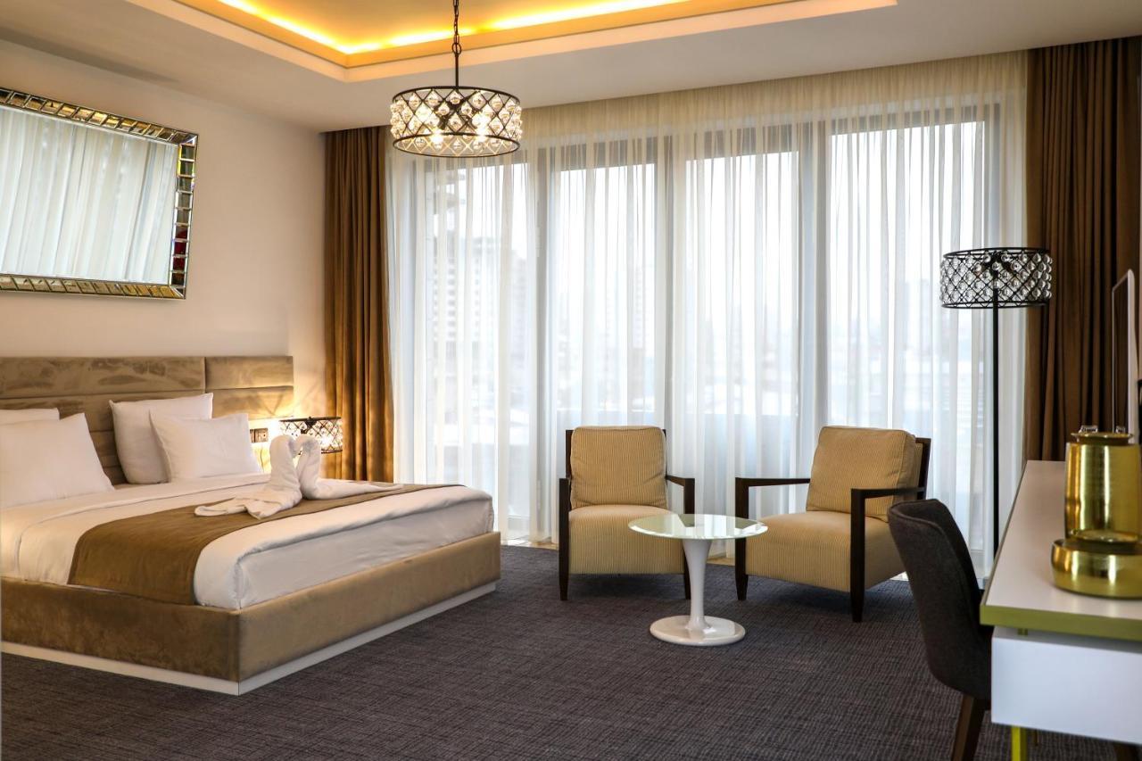 Aghababyan'S Hotel Ереван Екстериор снимка A room at the hotel