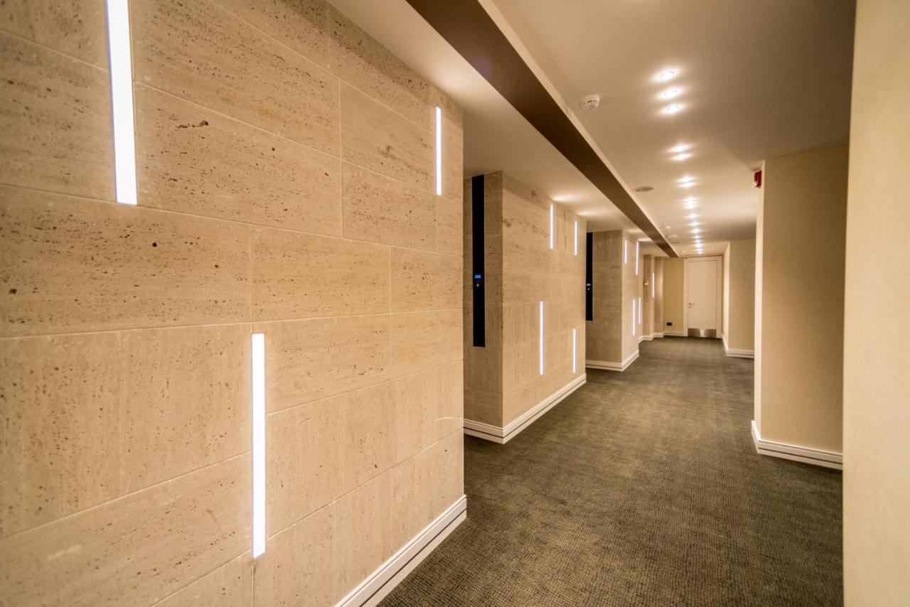 Aghababyan'S Hotel Ереван Екстериор снимка Interior of the building