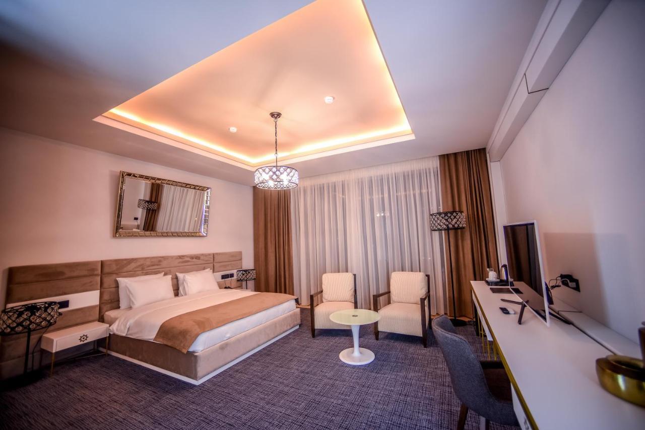 Aghababyan'S Hotel Ереван Екстериор снимка